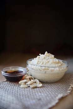 Vegan sweet cashew cream dessert topping with Ingredients.