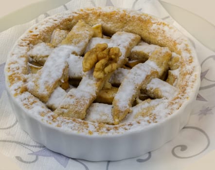 Apple tart with walnuts