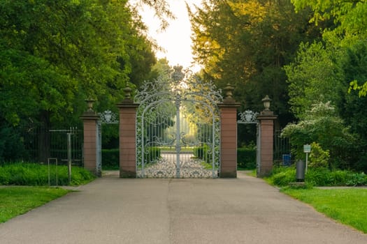 Karlsruhe Palace Botanical Garden Park Urban City Walking Nature Outdoors Grounds