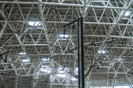 The Complex Overhead Design and Structure