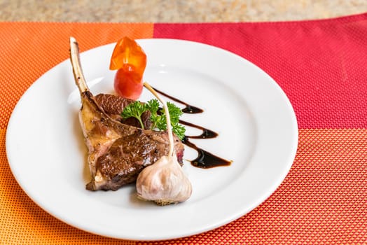 Grilled Lamb chop with garlic