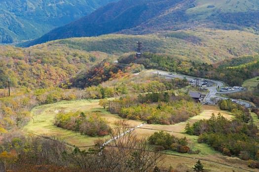 Kirifuri highland is the area on the southeastern side of Mount Akanagi. It is located to the north within a range of 3 to 8 km from central Nikko city. Most of area is located at the level of over 1,000 meters, and grassland and forests spread.