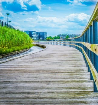 pier going in to a curve with nice city view