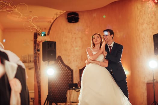 beautiful first dance of the bride and groom.