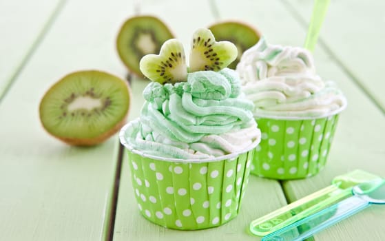 Vanilla and kiwi ice cream with fresh fruit