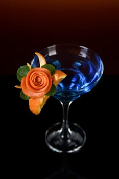 Art in orange- fruits carving. How to make to citrus garnish design for a drink. 