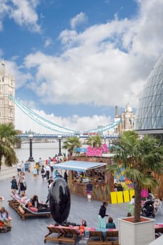 london riviera beside the river thames in the summer