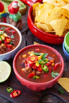 Spicey hot chili con carne with tortilla chips
