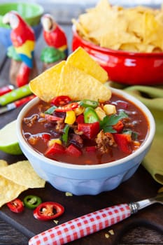 Spicey hot chili con carne with tortilla chips
