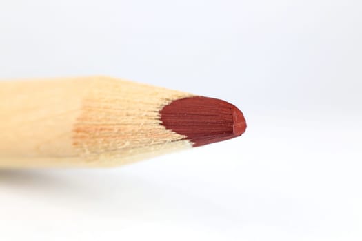 Crayons with wooden sheath suitable for grinding and drawing