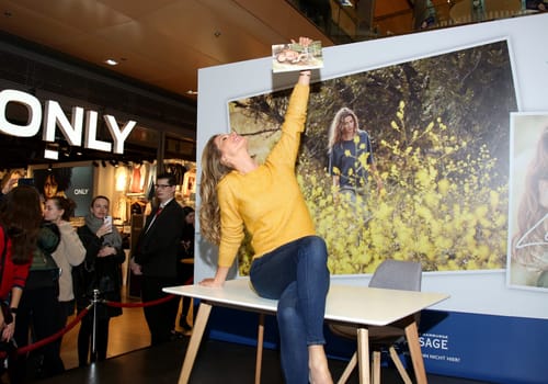 Gisele Buendchen visit of Thalia Book Store in Hamburg, Germany on03.04.2019