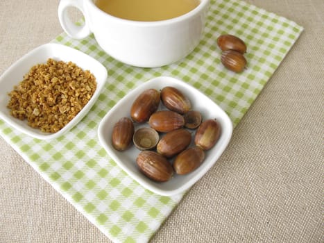 Acorn coffee from roasted acorns