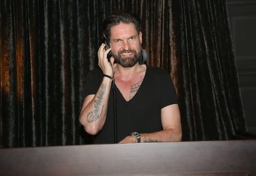 DJ Kai Schwarz, .Pre-Easter-Drink and After Work Event  at the Tortue  in Hamburg 2019