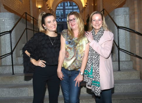 Dajana Eder,   Claudia Schulz ,PR ,  Freya Matthiessen, ., Pre-Easter-Drink and After Work Event  at the Tortue  in Hamburg 2019