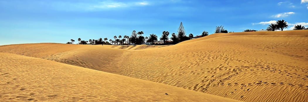 Playa del Inglés on gran canaria