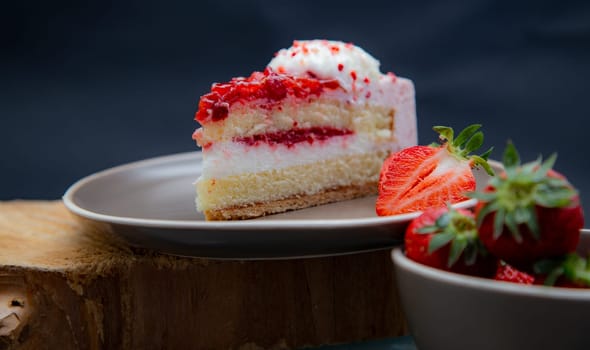 Strawberry Cake