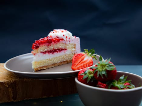 Strawberry Cake