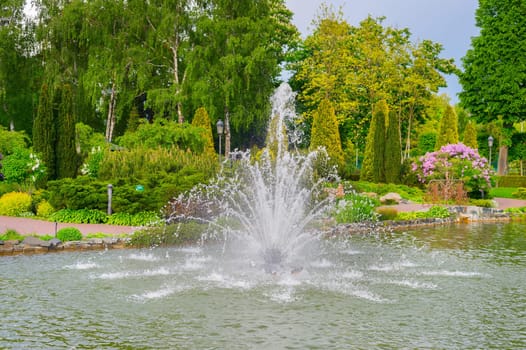 Beautiful fountain at Mezhyhirya residence near Kiev, Ukraine.