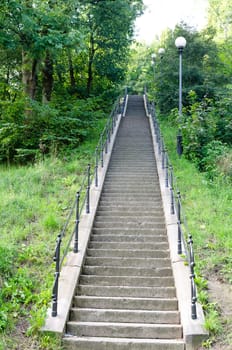Many stairs goes right up to heave