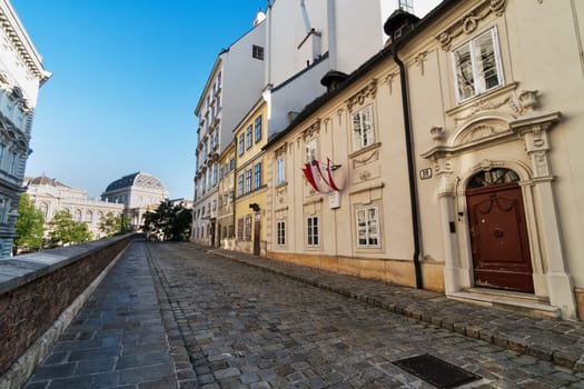 Dreimäderlhaus Vienna, Innere Stadt of Vienna with cobblestone street