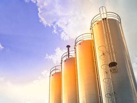 Stainless steelsilos for chemical industry.