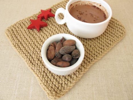 Roasted cocoa beans and hot chocolate without emulsifiers