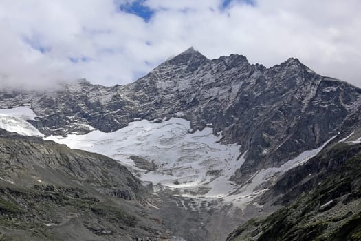 Ödenwinkelkees and Eiskögele from the Rudolfshütte