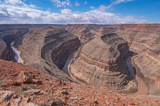 Dramatic Meanders of the Goosenecks in a Desert Canyon of the San Juan River in Goosenecks State Park in Utah