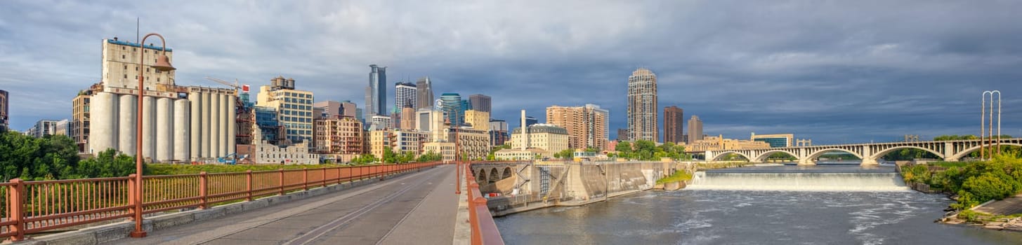 Minneapolis, city in the state of Minnesota, United States of America, during the morning