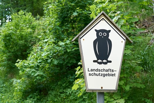 Sign on a hiking trail in Thuringia with the inscription "Conservation area"""