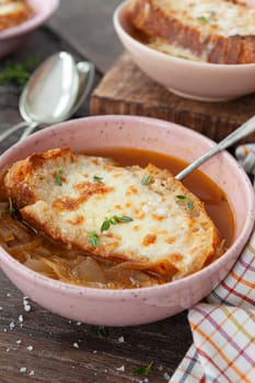 French onion soup with slices of gratinated cheese bread