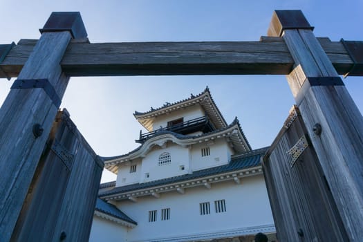 Kakegawa Castle is in Kakegawa City, Shizuoka Prefecture.It is located on a small hill, a 15-minute walk north of JR Kakegawa Station. It was first built by Asahina Yasuhiro in 1513.