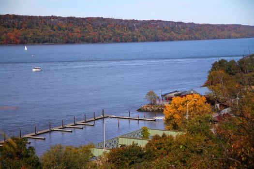 The beauty of Hudson river in foliage season