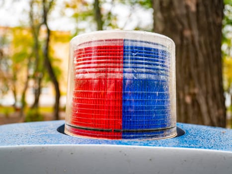 Cap of the light police siren.