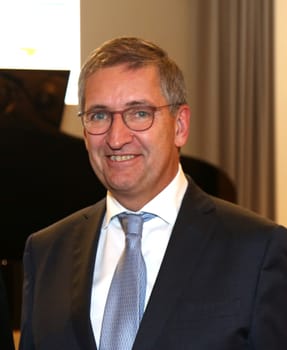 Michael Eggenschwiler,.BENEFIZABEND  HAMBURG SOZIAL GESTALTEN  vom Kuratorium und des Vorstands des Foerderkreises der Evangelischen Stiftung Alsterdorf e.V. luden ein , mit festlichem Dinner, Auktion und abwechslungsreichem Programm im  Spiegelsaal des Museums für Kunst und Gewerbe Hamburg, Steintorplatz, Hamburg am 05.11.2019.