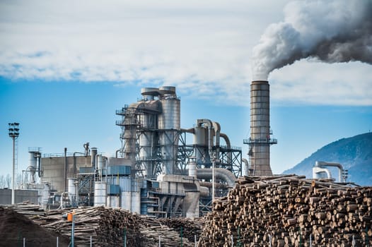Chemical plant for the processing of chipboard of a furniture factory