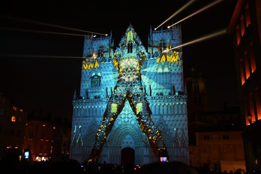 The lights projected on the Lyon cathedral