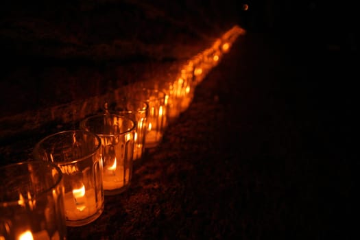 Infinite series of tea lights