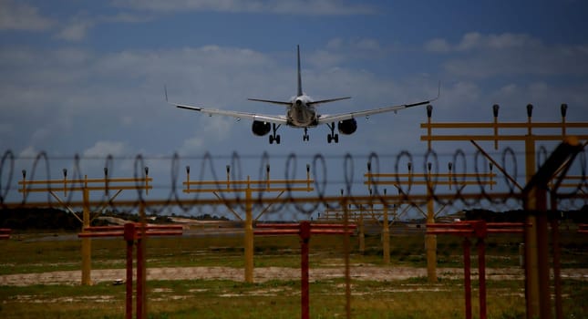 SALVADOR, BAHIA / BRAZIL - November 7, 2019:Tam Linhas Aéreas Airbus is seen while approaching the runway at Salvador (BA) airport. (Joa Souza / Panthermedia).