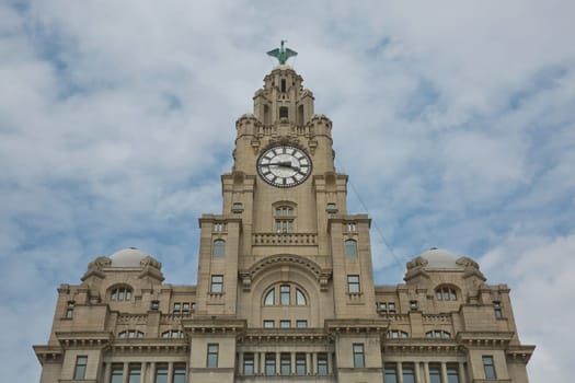 Liverpool's Historic Liver Building and Clocktower, Liverpool, England, United Kingdom. Liverpool, in North West England, is a major city and metropolitan borough with population of 478,580 in 2015.