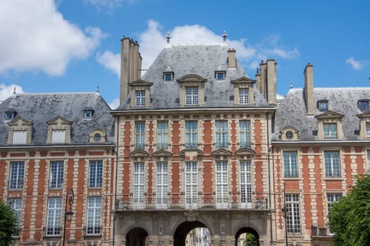 discovery of Paris and the banks of the Seine in summer, France