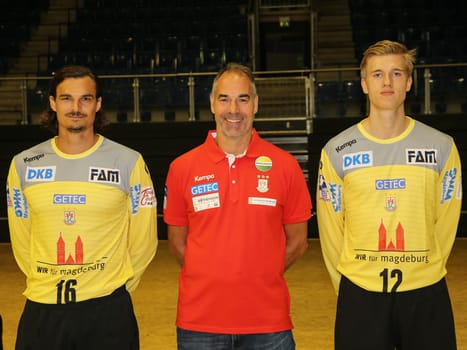 swedish handball goalkeeper coach Tomas Svensson with Goalkeeper Jannick Green and Tobias Thulin , SC Magdeburg, Liqui Moly HBL, Handball-Bundesliga Season 2019-20