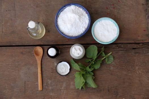 natural and organic ingredients for homemade deodorant preparation