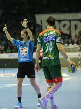 DHB, handball, referee, Tanja Kuttler, game,SC Magdeburg, HSG Wetzlar, 29.12.19 , Magdeburg