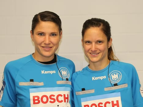 DHB handball referees Meike Merz and Tanja Kuttler