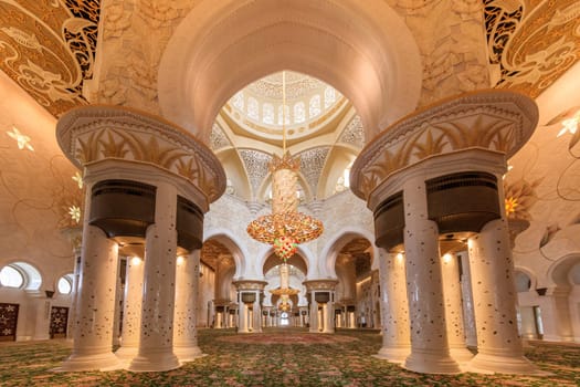 Shaikh zayed mosque in Abu Dhabi, UAE - Interior