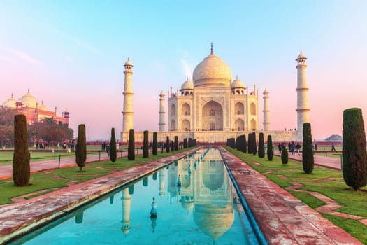 Taj Mahal Mauseleum in India, Uttar Pradesh, Agra.