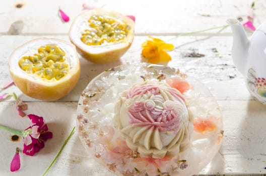 Ice Mooncake ,Chinese mid autumn festival food.