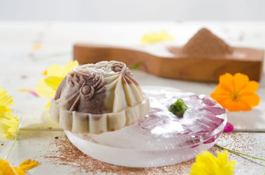 Ice Mooncake ,Chinese mid autumn festival food.