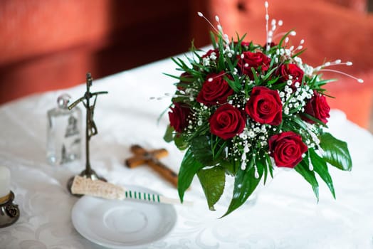 wedding flowerswith cathilic symbols